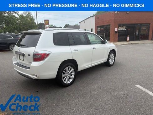 Used 2010 Toyota Highlander Limited AWD/4WD image 24