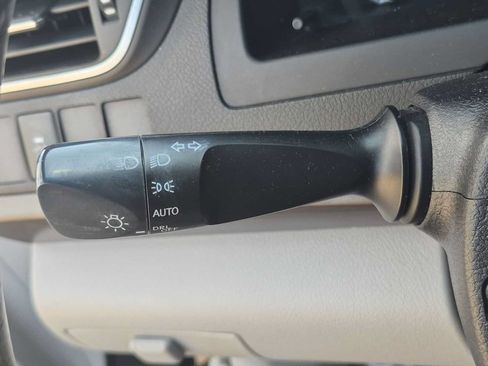 Used 2016 Toyota Camry XLE FWD image 26