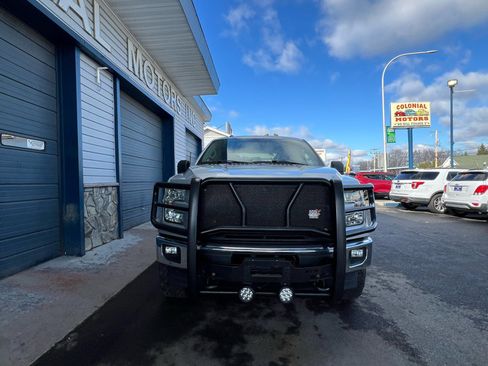 Used 2017 Ford F150 XLT w/ Trailer Tow Package image 3