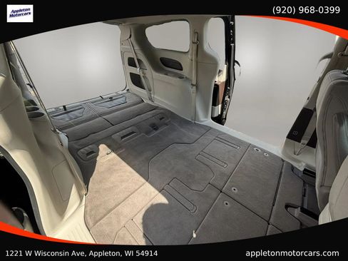 Used 2018 Chrysler Pacifica Touring Plus FWD image 30