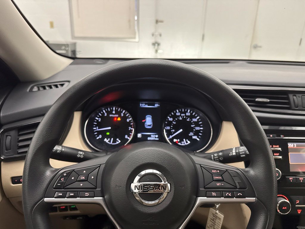 Used 2017 Nissan Rogue S FWD image 12