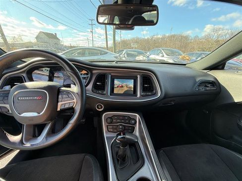 Used 2019 Dodge Challenger GT w/ Plus Package image 12