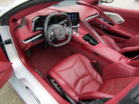 Used 2021 Chevrolet Corvette Stingray Premium Conv w/ 3LT RWD image 10