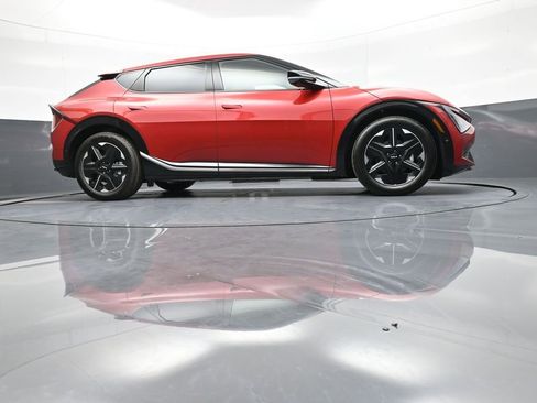 New 2025 Kia EV6 Wind image 28