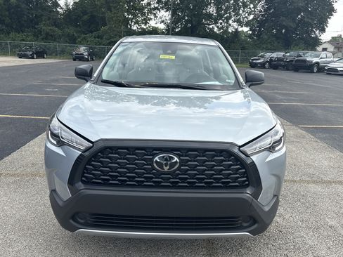 Used 2022 Toyota Corolla Cross L FWD image 2