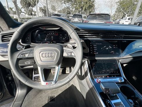 Used 2022 Audi RS Q8 image 12