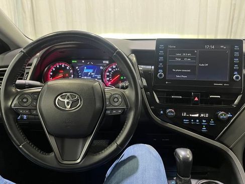 Certified 2022 Toyota Camry XSE FWD image 20