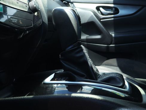 Used 2018 Nissan Rogue Sport S w/ S Appearance Package image 48