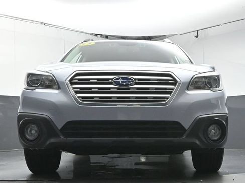 Used 2015 Subaru Outback 2.5i Premium AWD/4WD image 35