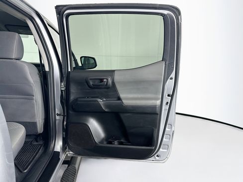 Used 2021 Toyota Tacoma SR image 27