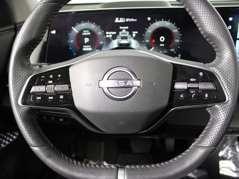 Used 2023 Nissan Ariya FWD image 6