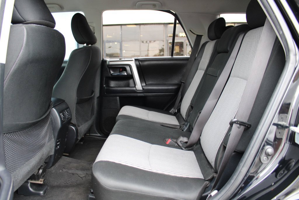 Used 2018 Toyota 4Runner SR5 RWD image 10