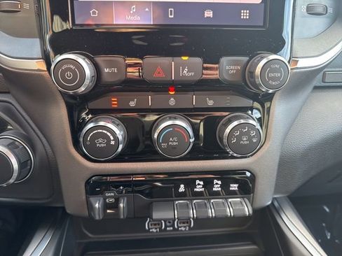 New 2026 RAM 1500 4x4 Crew Cab image 21