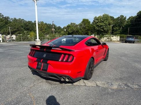 Used 2019 Ford Mustang Shelby GT350 w/ Technology Package RWD image 4