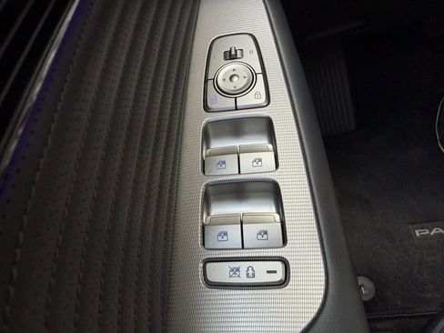 Used 2023 Hyundai Palisade Calligraphy w/ Cargo Package image 25