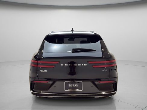 Certified 2026 Genesis GV70 2.5T Advanced AWD/4WD image 5