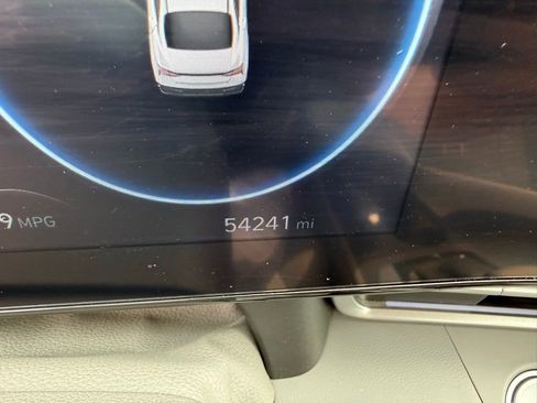 Used 2024 Hyundai Elantra SEL FWD image 24