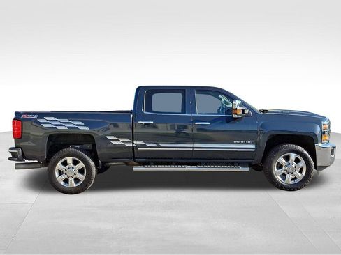 Used 2017 Chevrolet Silverado 2500 LTZ w/ Duramax Plus Package AWD/4WD image 8