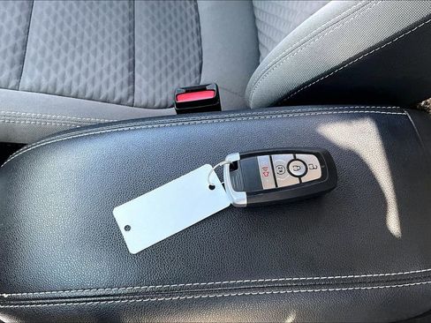 Used 2022 Ford Escape SE w/ Cold Weather Package image 32