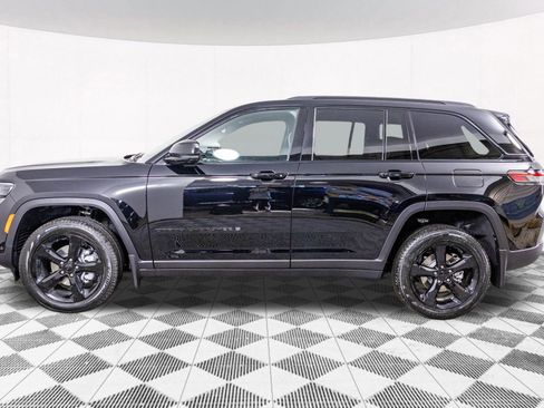 New 2025 Jeep Grand Cherokee Limited w/ Luxury Tech Group II image 12