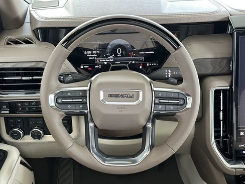 New 2026 GMC Yukon Denali w/ Denali Reserve Package image 17
