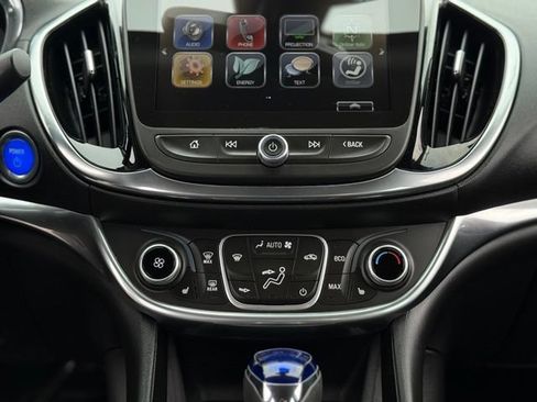 Used 2018 Chevrolet Volt Premier w/ Driver Confidence Package FWD image 26