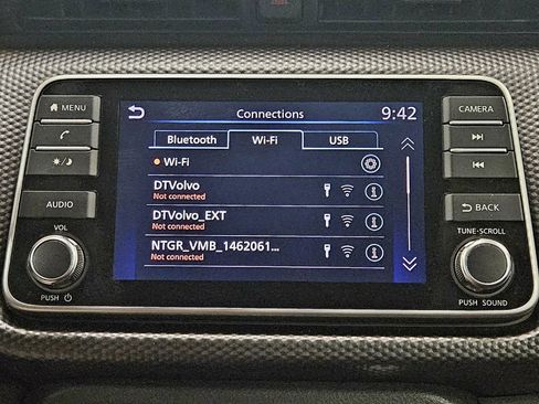 Used 2018 Nissan Kicks SV w/ Exterior Package image 19