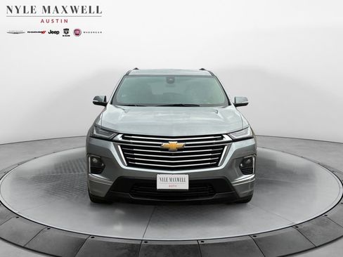 Used 2023 Chevrolet Traverse Premier image 17