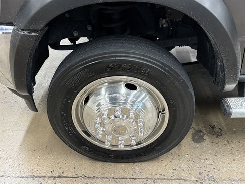 Used 2022 RAM 4500 Tradesman w/ Chrome Appearance Group AWD/4WD image 7