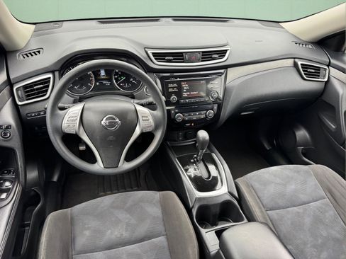 Used 2015 Nissan Rogue SV image 12