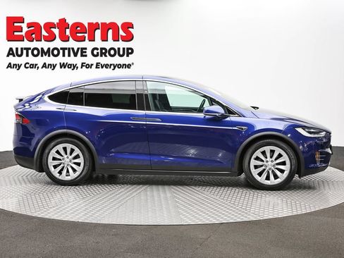 Used 2017 Tesla Model X 75D AWD/4WD image 4