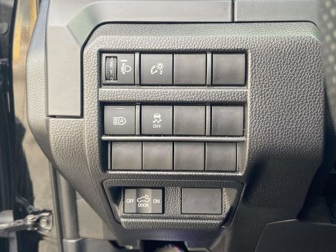 Used 2025 Toyota Tacoma SR w/ SR Upgrade Package RWD image 27