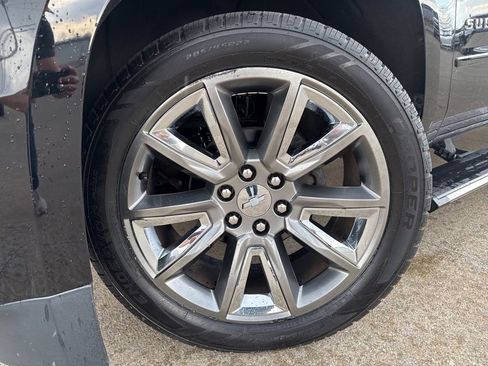 Used 2018 Chevrolet Suburban Premier image 60