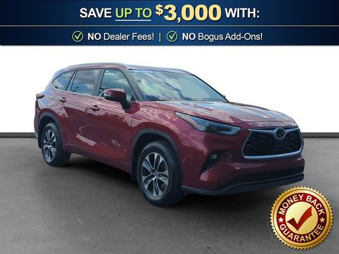 Used 2025 Toyota Highlander XLE FWD image 10