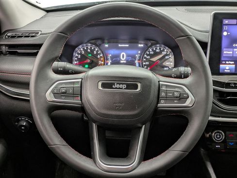 Used 2022 Jeep Compass Trailhawk image 17