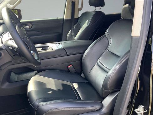 Certified 2025 Nissan Armada SV AWD/4WD image 24
