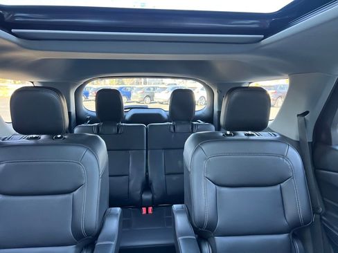 Certified 2023 Ford Explorer XLT w/ Equipment Group 202A image 34