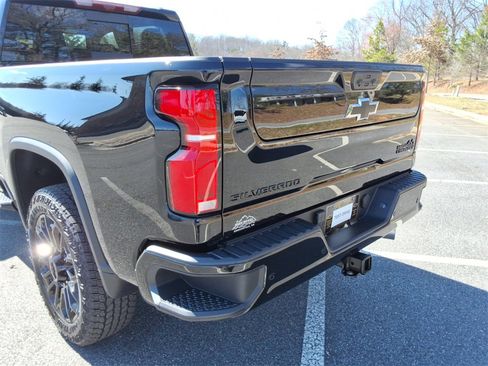 Used 2025 Chevrolet Silverado 2500 High Country w/ Technology Package image 15