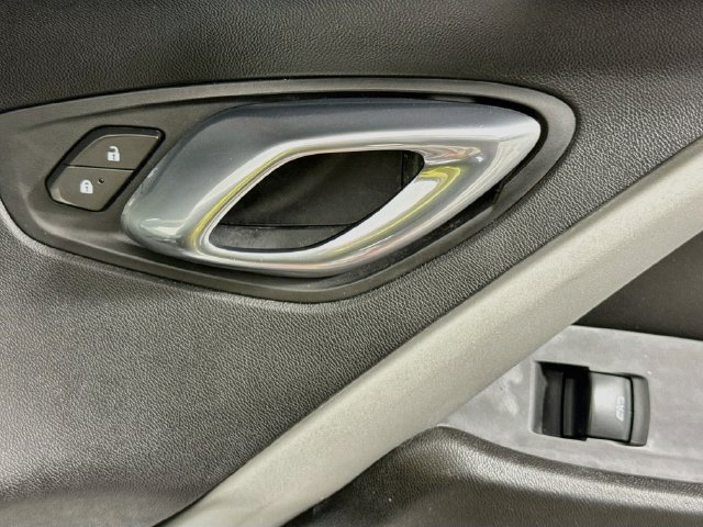 Used 2020 Chevrolet Camaro LT RWD image 24
