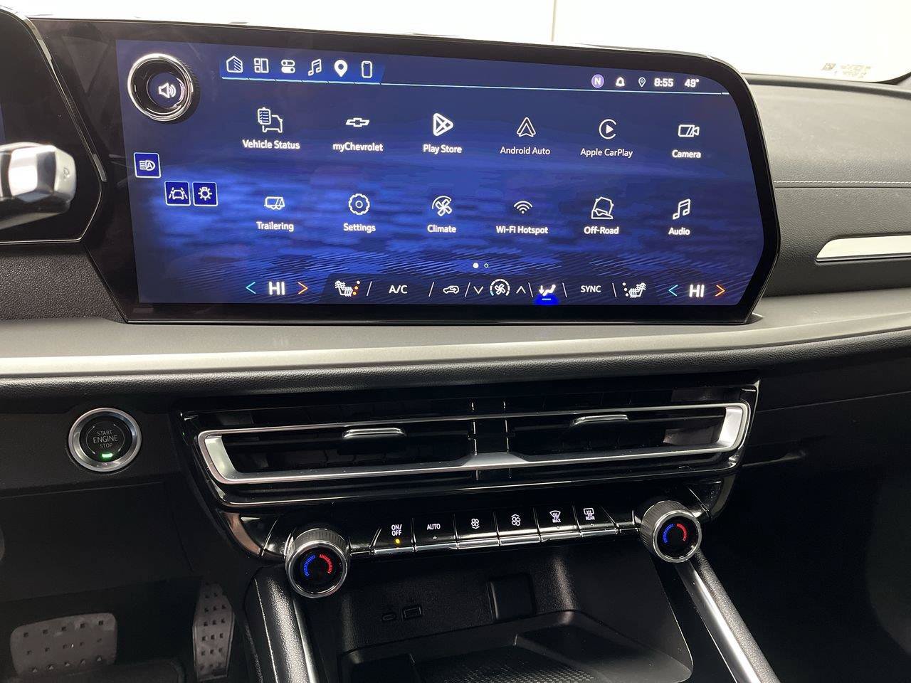Certified 2025 Chevrolet Traverse LT AWD/4WD image 19