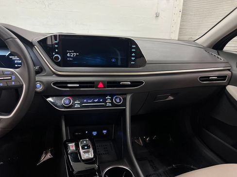 Used 2023 Hyundai Sonata SEL w/ Convenience Package FWD image 19