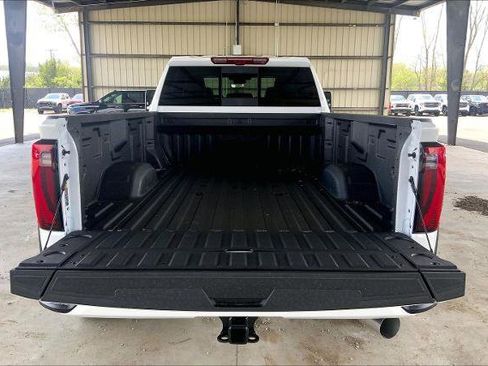 New 2026 GMC Sierra 3500 Denali Ultimate AWD/4WD image 3