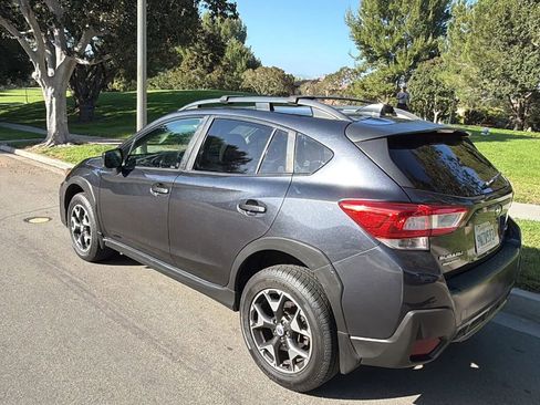 Used 2018 Subaru Crosstrek 2.0i Premium w/ Eyesight System AWD/4WD image 4