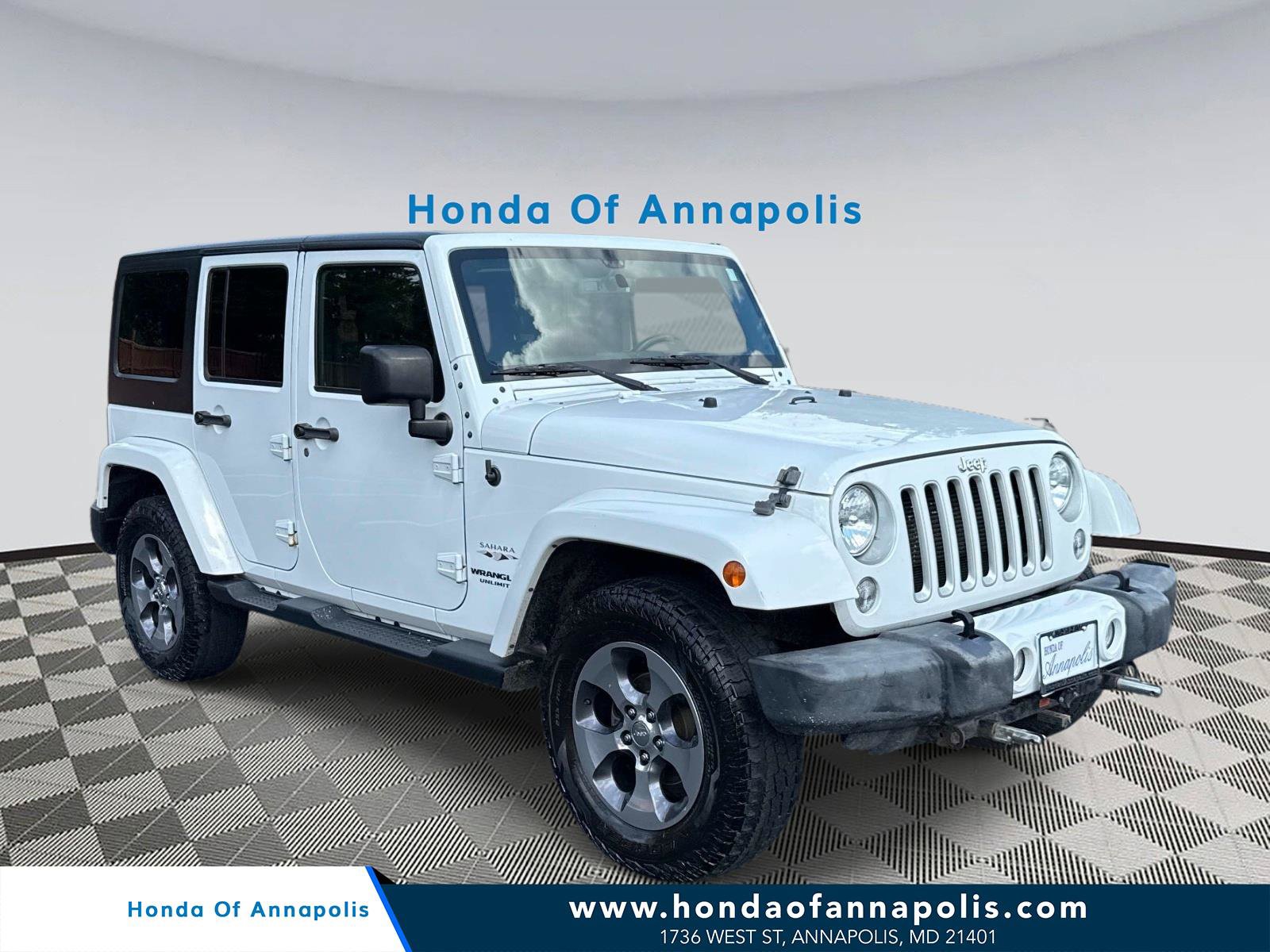 Used 2016 Jeep Wrangler Unlimited Sahara w/ Connectivity Group AWD/4WD image 1