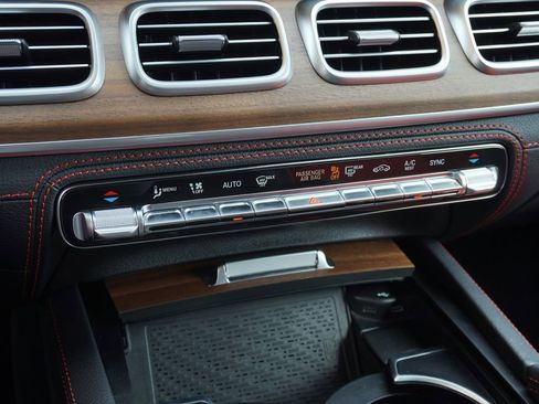 Used 2024 Mercedes-Benz GLE 53 AMG 4MATIC image 26