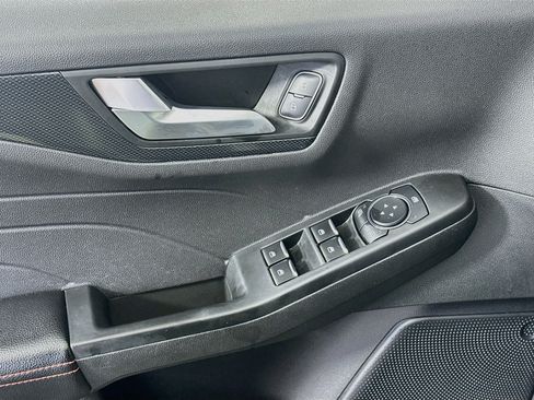 Used 2025 Ford Escape ST-Line FWD image 15