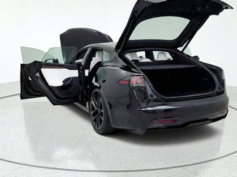 Used 2023 Tesla Model S Standard Range AWD/4WD image 17