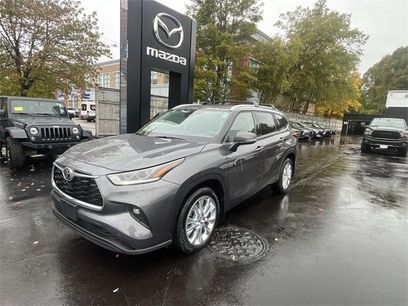 Used 2022 Toyota Highlander Limited