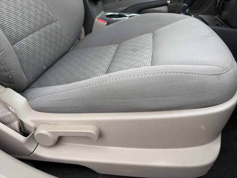 Used 2010 Ford Fusion SE FWD image 30