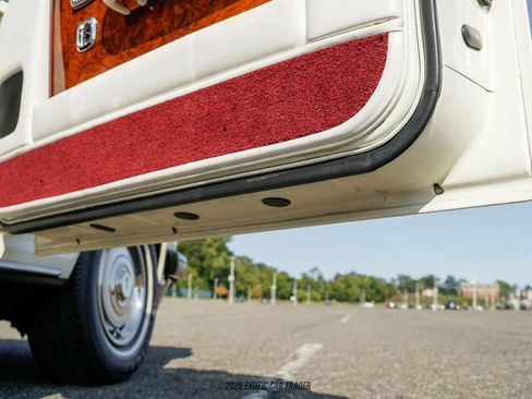 Used 1989 Rolls-Royce Silver Spirit image 48